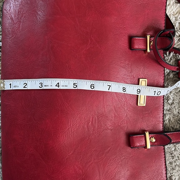 Red Purse - Picture 7 of 8